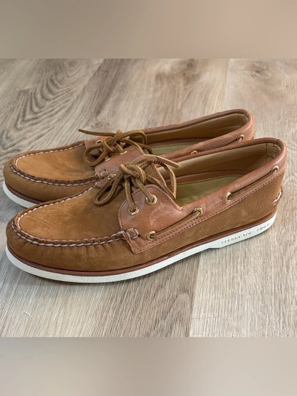 LIKE NEW SPERRY gold cup authentic original boat shoes size 9 men’s soft tan